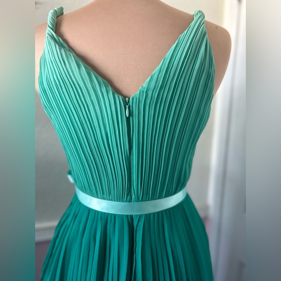 Ombré  Teal Pleated Dress - Picture 9 of 14